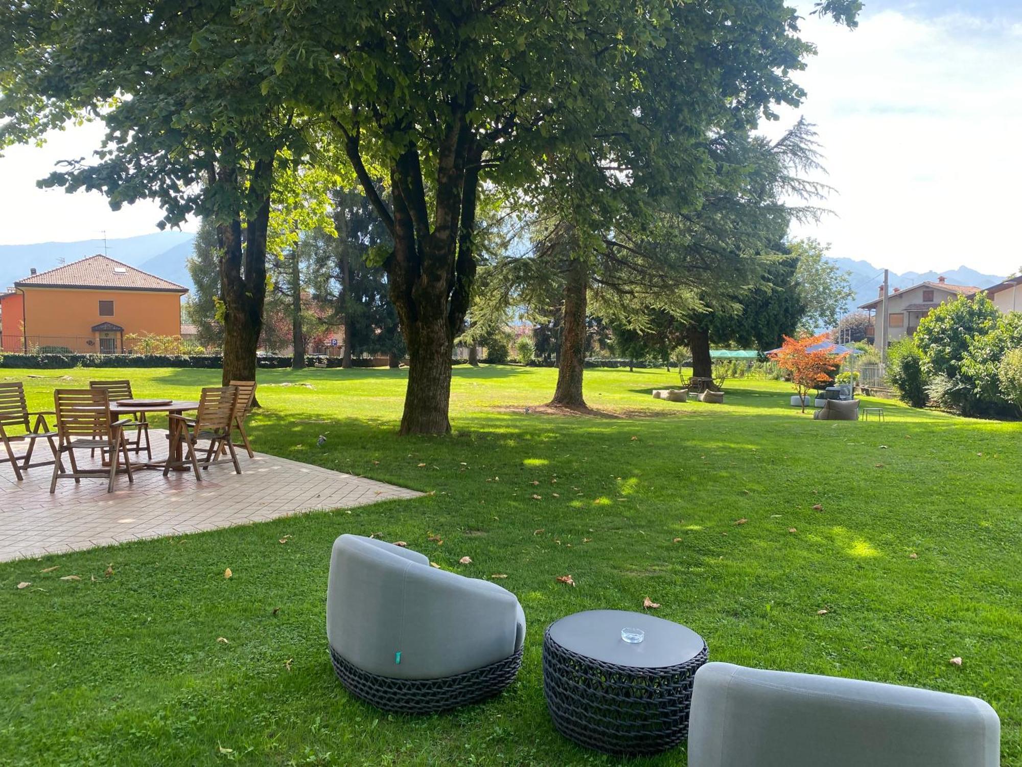 La Villa Charme & Pleasure Rovetta Екстериор снимка